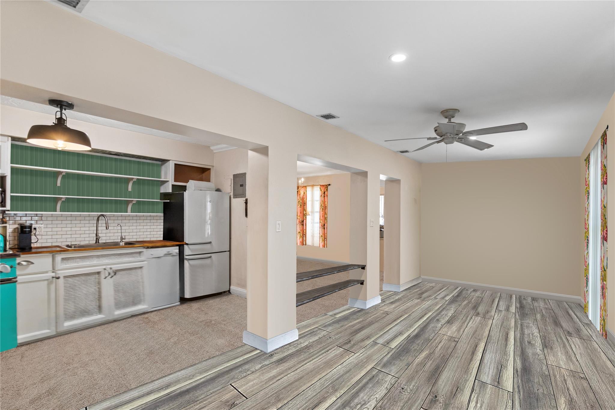 Lauderdale 2-9 D - Residential