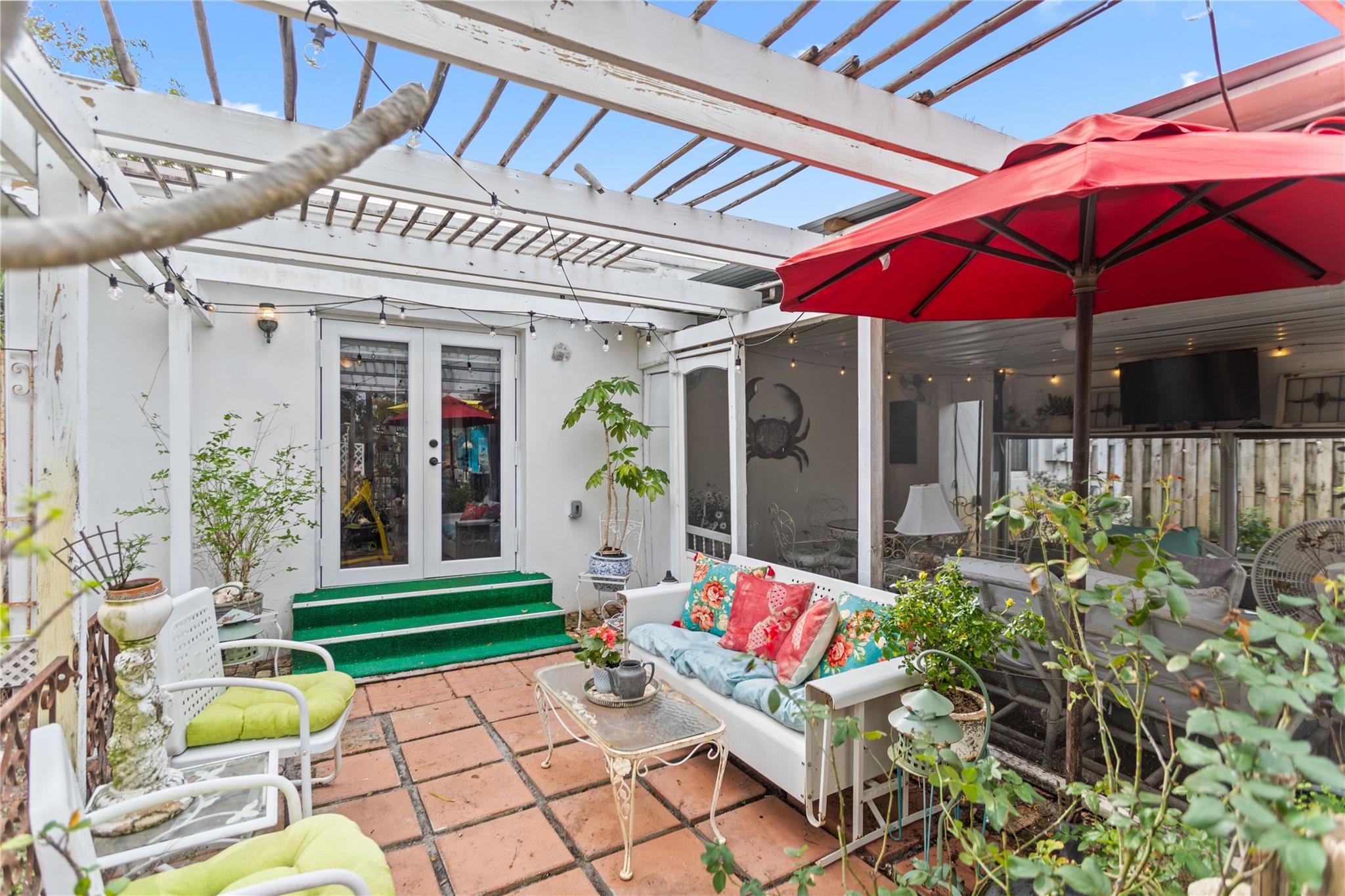 Lauderdale 2-9 D - Residential