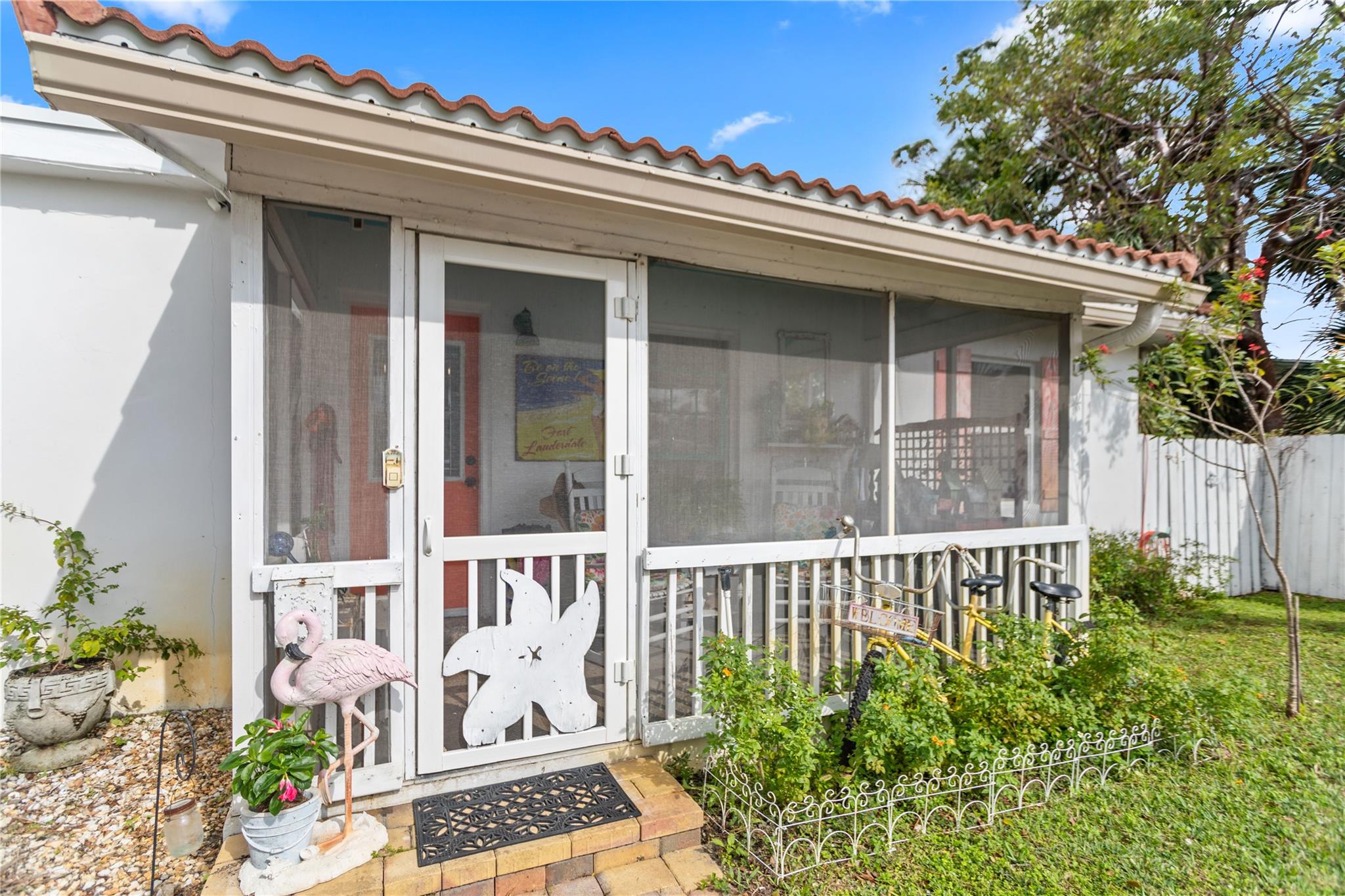 Lauderdale 2-9 D - Residential