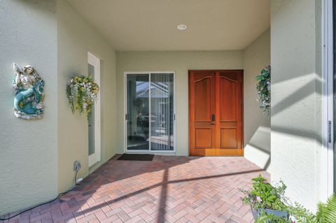 A home in Hutchinson Island