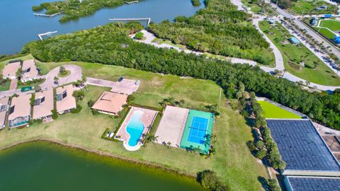 A home in Hutchinson Island