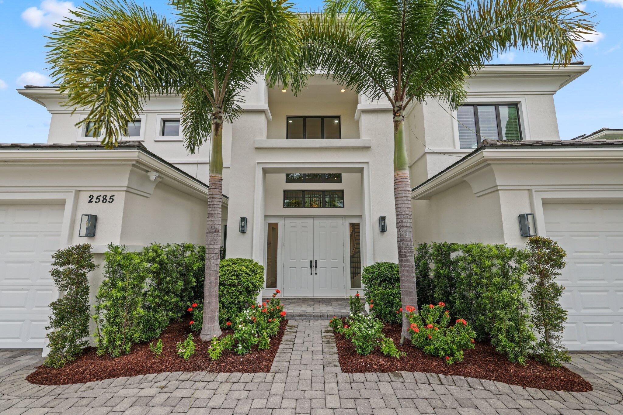 ROYAL PALM POLO - Residential