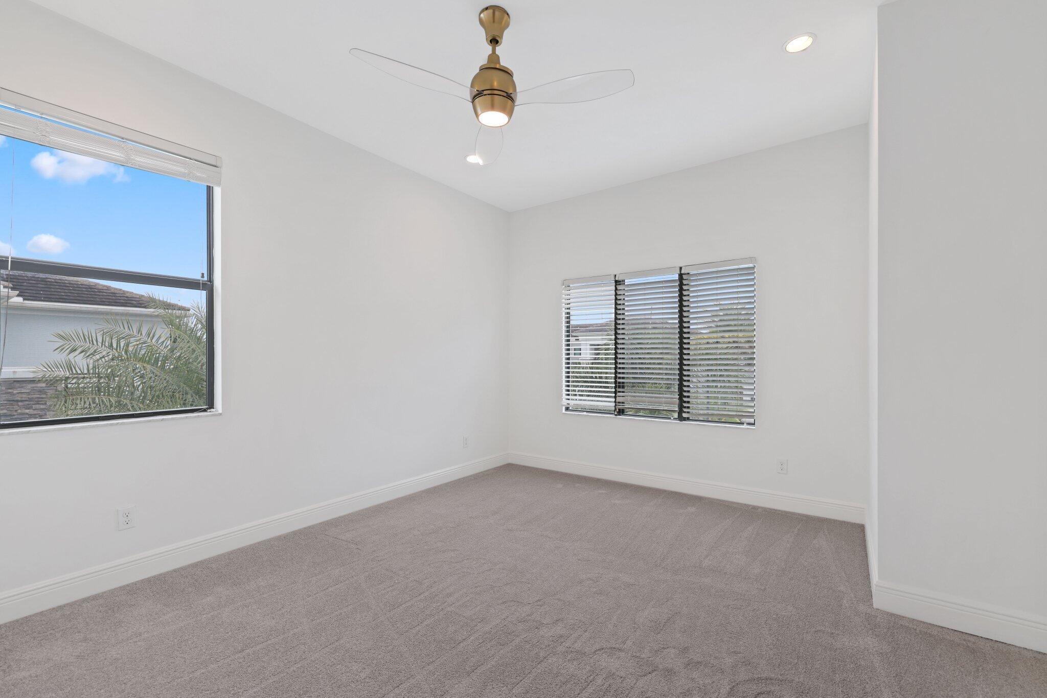 ROYAL PALM POLO - Residential