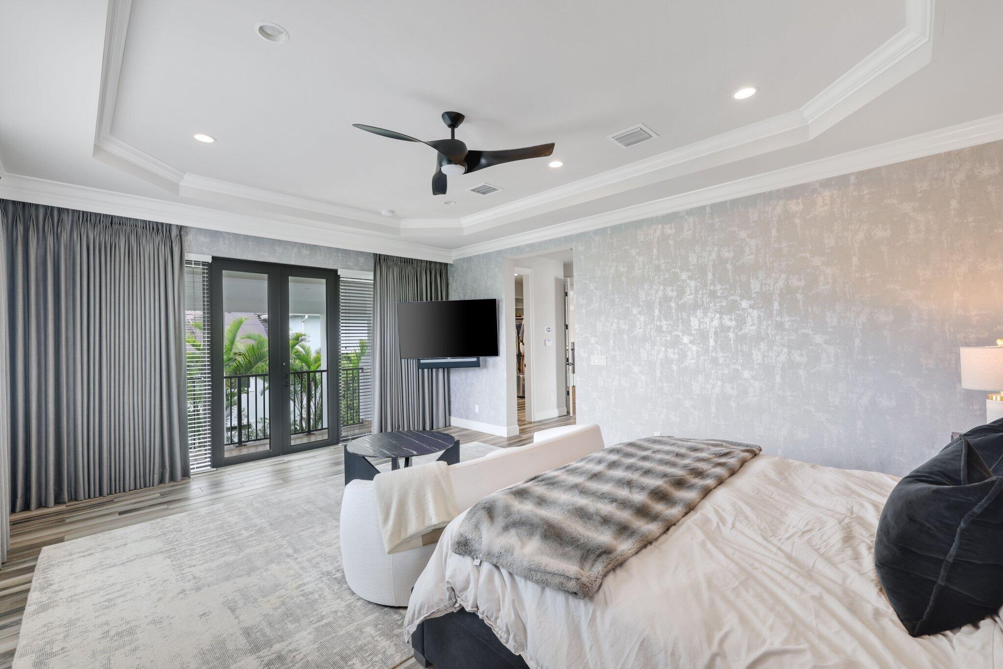 ROYAL PALM POLO - Residential