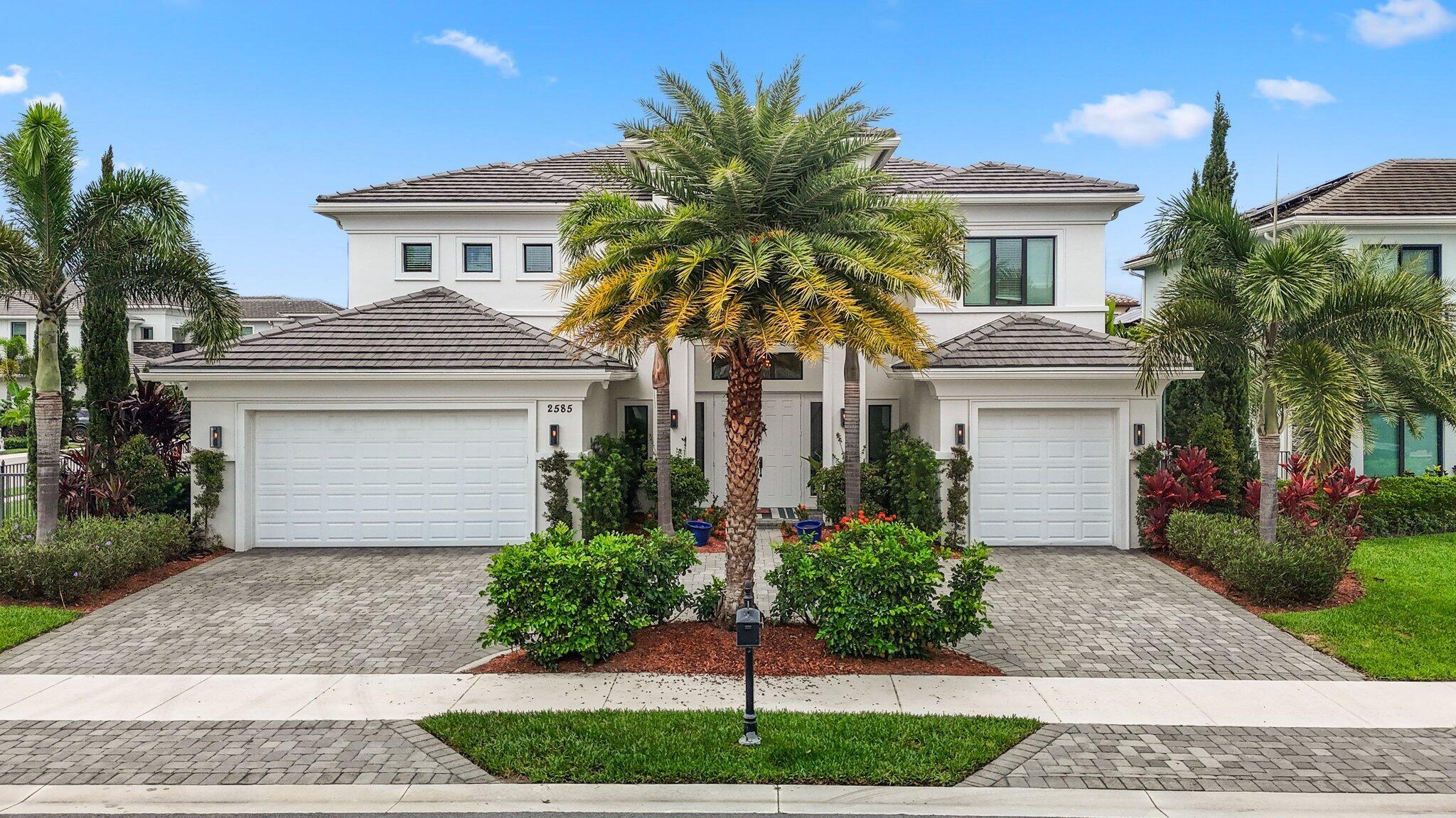 ROYAL PALM POLO - Residential