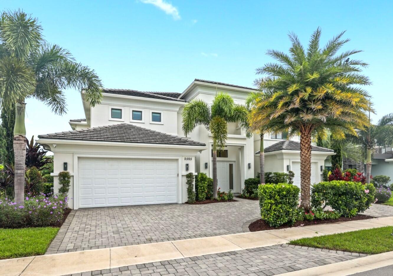 ROYAL PALM POLO - Residential