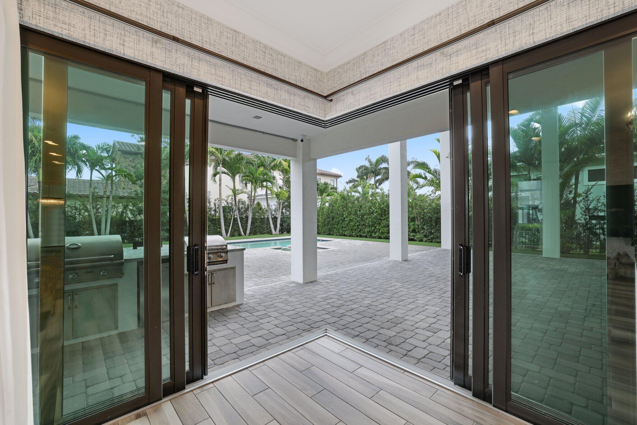 ROYAL PALM POLO - Residential