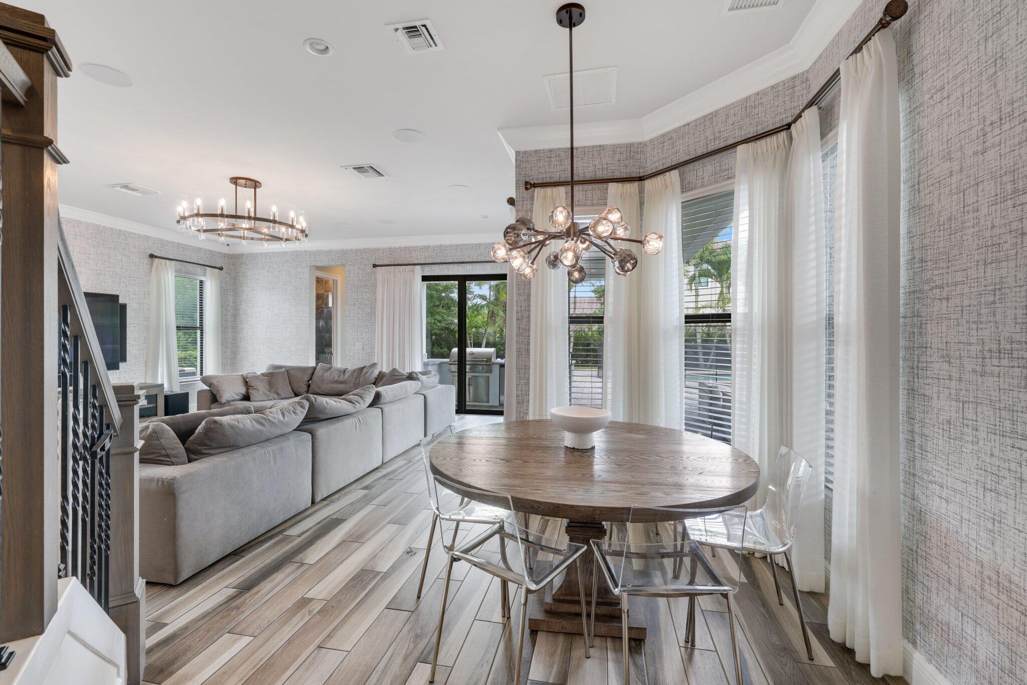 ROYAL PALM POLO - Residential