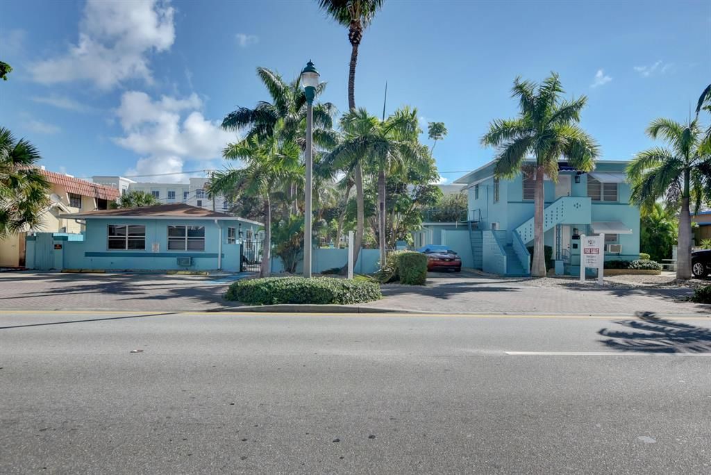 Photo of 173 SE 5th Avenue, Delray Beach, FL 33483 (MLS # R10686249)