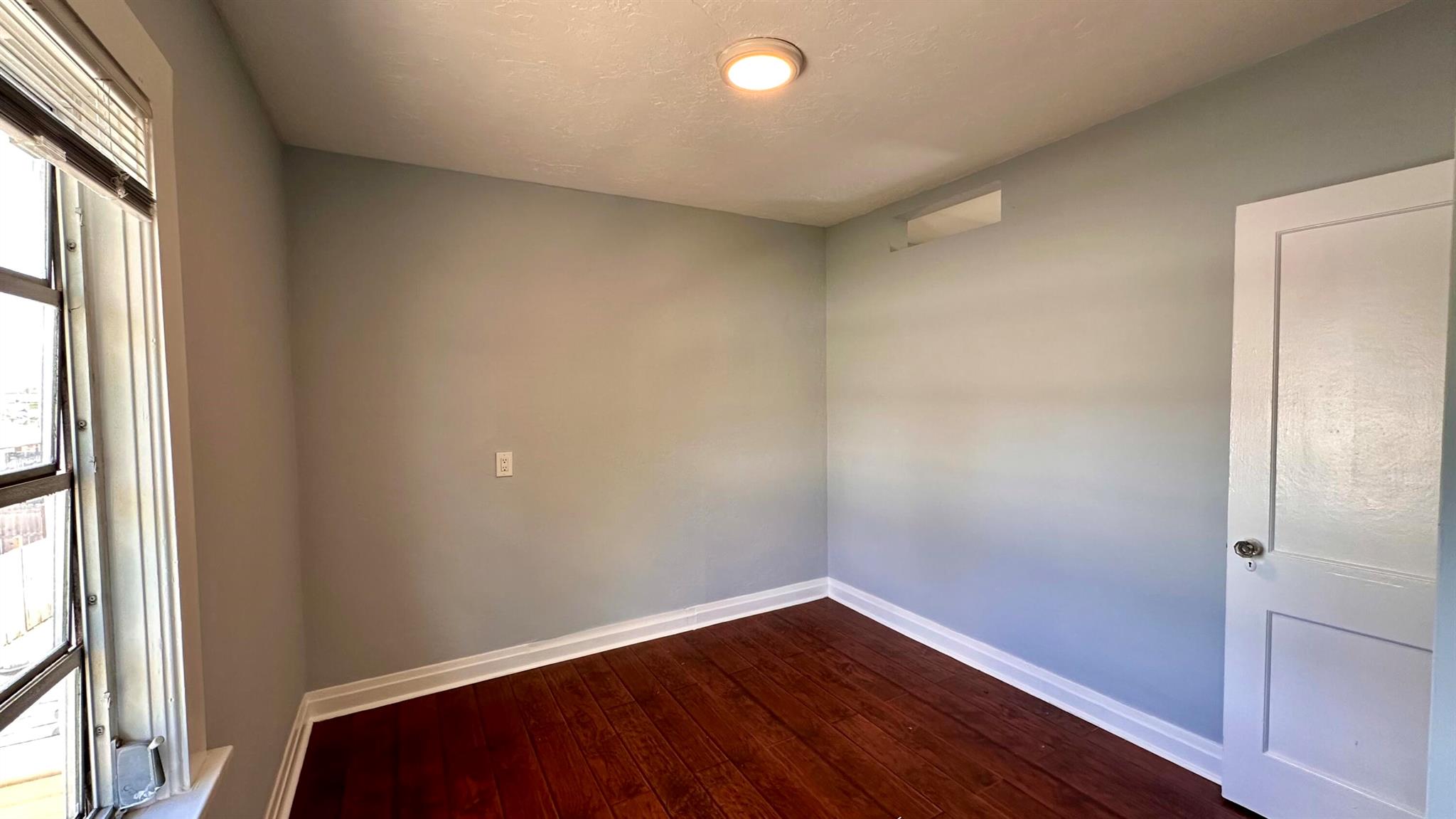 318 S K Street 4