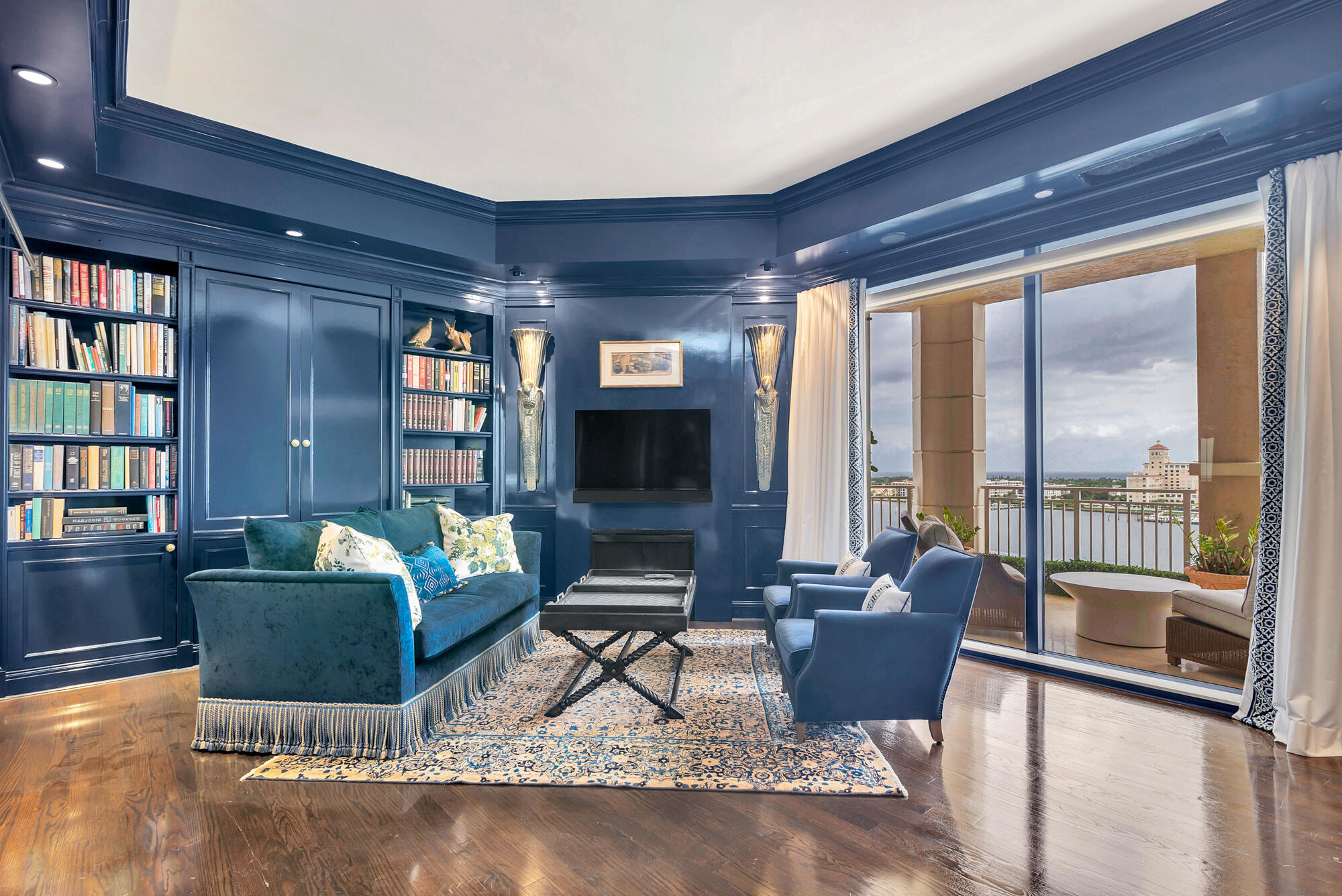 ONE WATERMARK PLACE OF THE PALM BEACHES - Residential