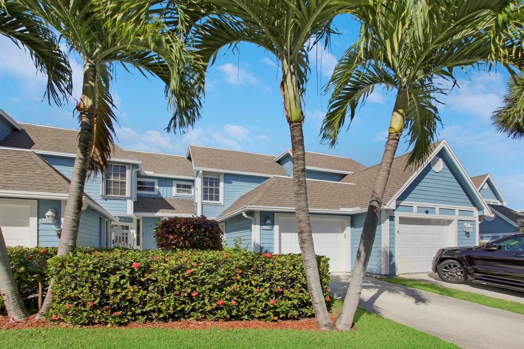 Photo of 1004 Ocean Dunes Circle, Jupiter, FL 33477 (MLS # R10786362)
