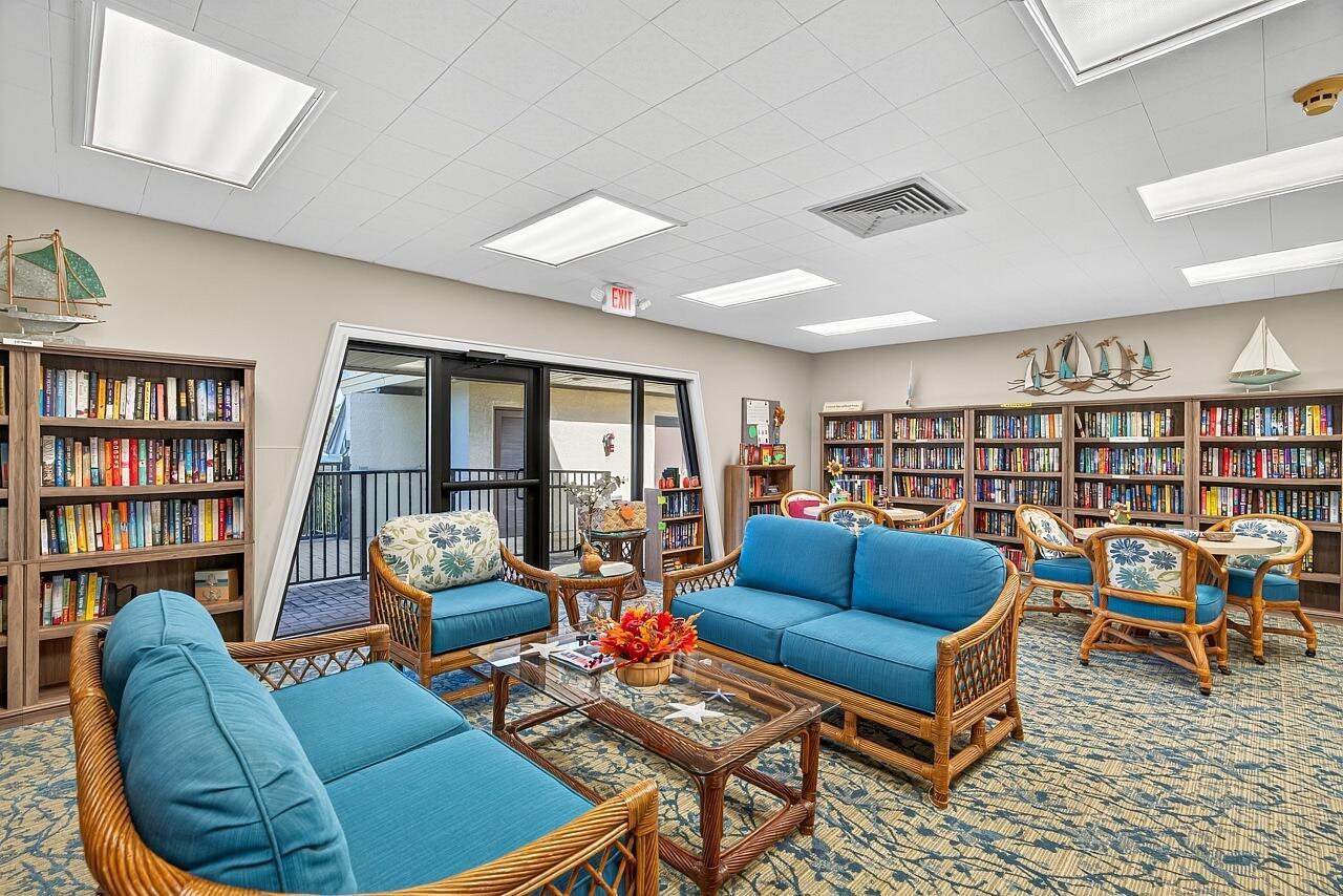 CONQUISTADOR CONDO - Residential