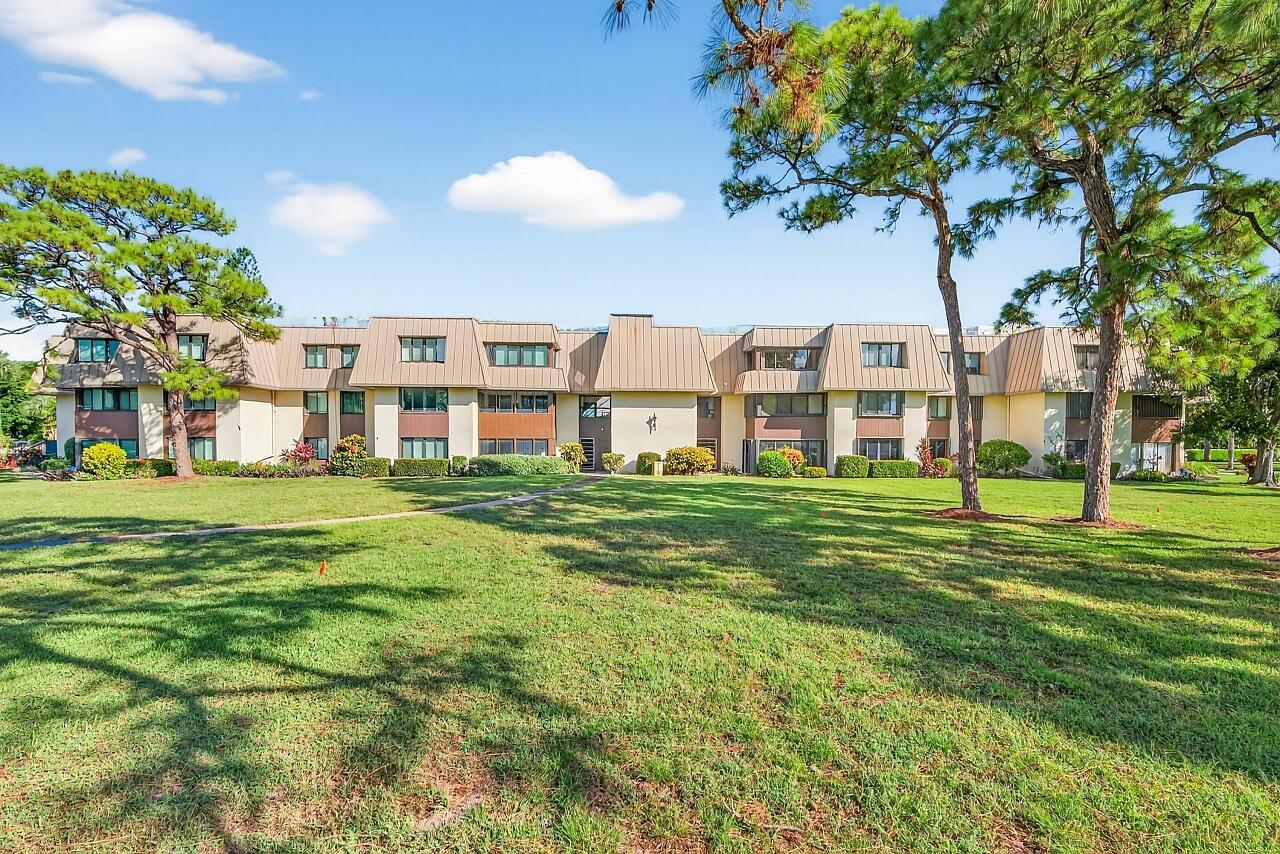 CONQUISTADOR CONDO - Residential