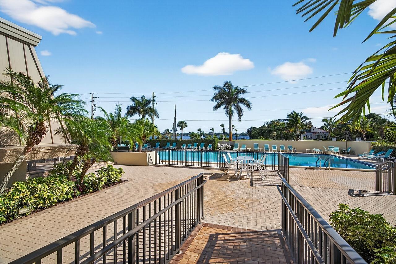 CONQUISTADOR CONDO - Residential