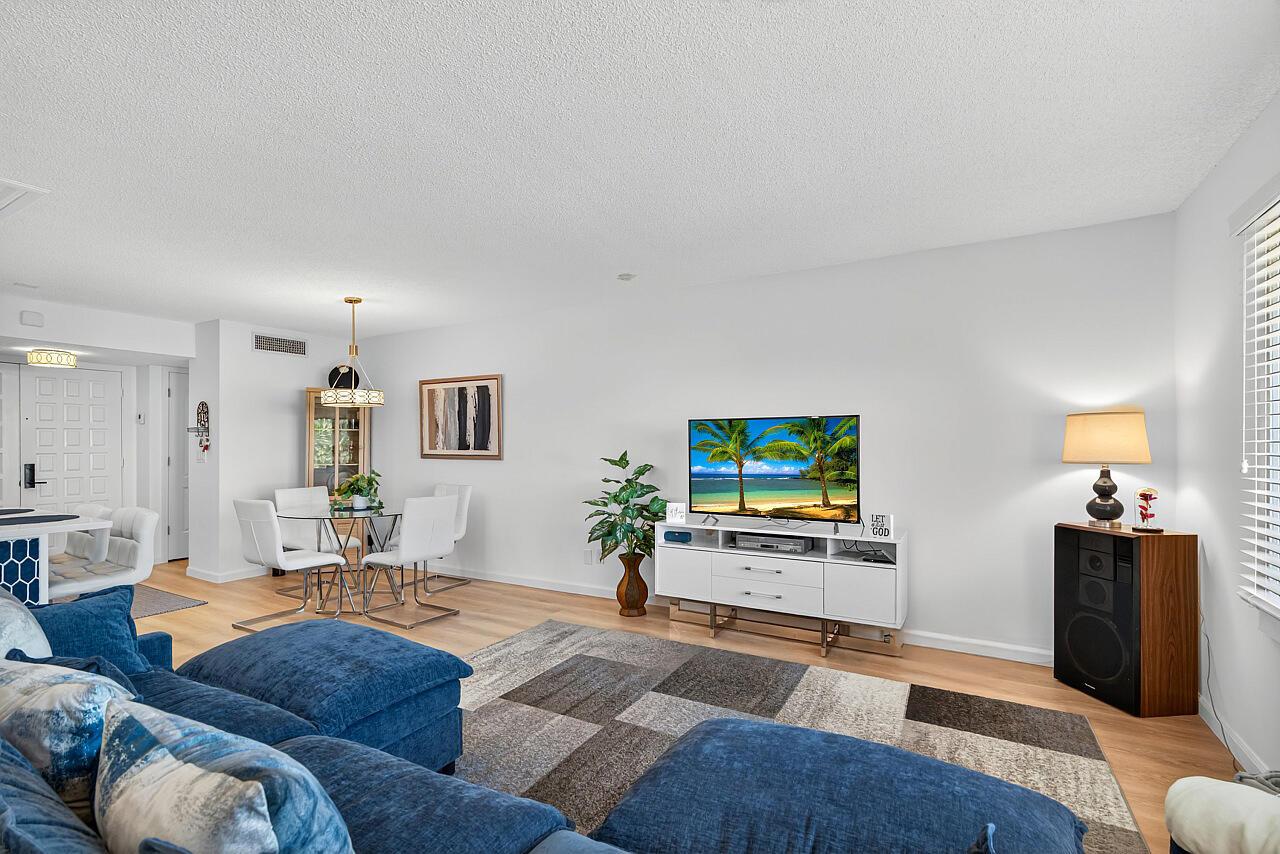 CONQUISTADOR CONDO - Residential