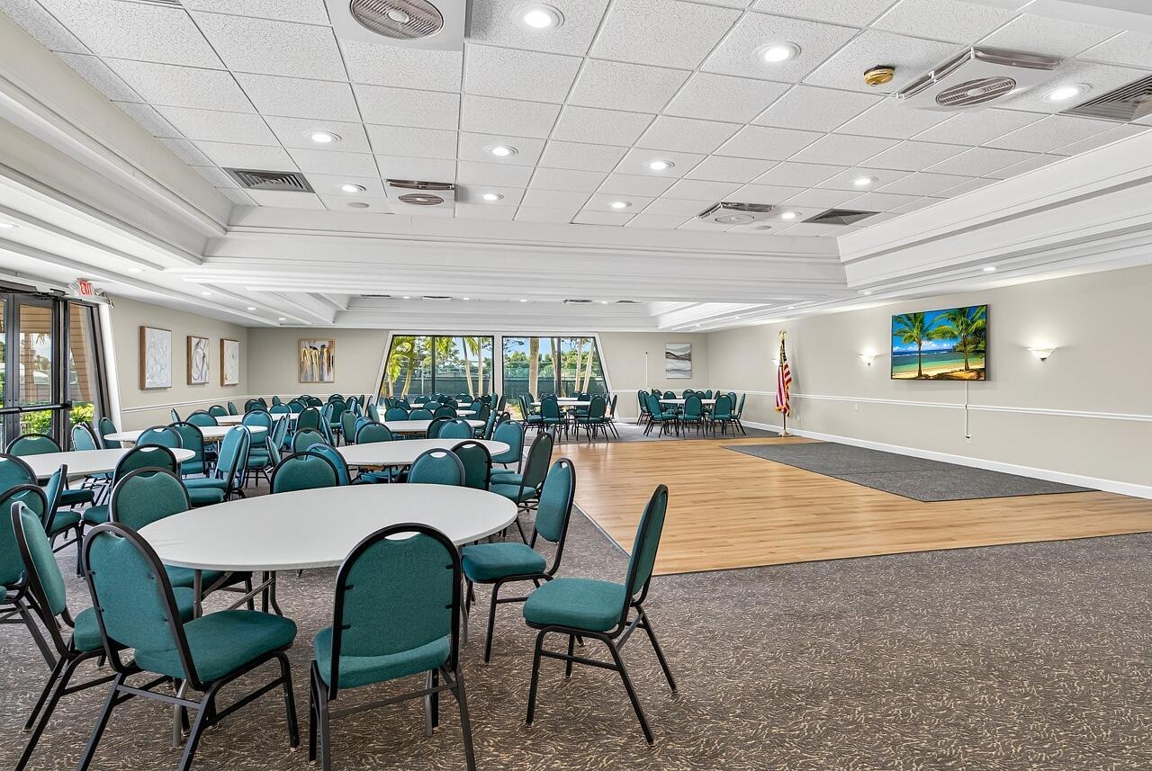 CONQUISTADOR CONDO - Residential