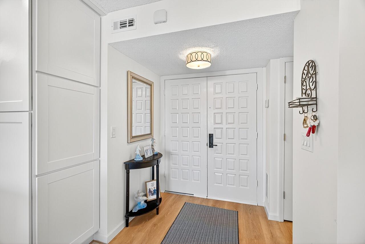 1800 SE Saint Lucie Boulevard 7-307