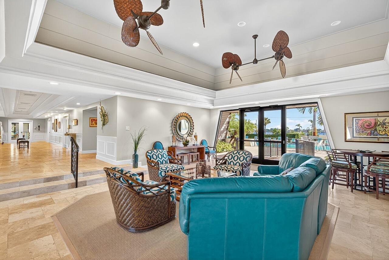 CONQUISTADOR CONDO - Residential