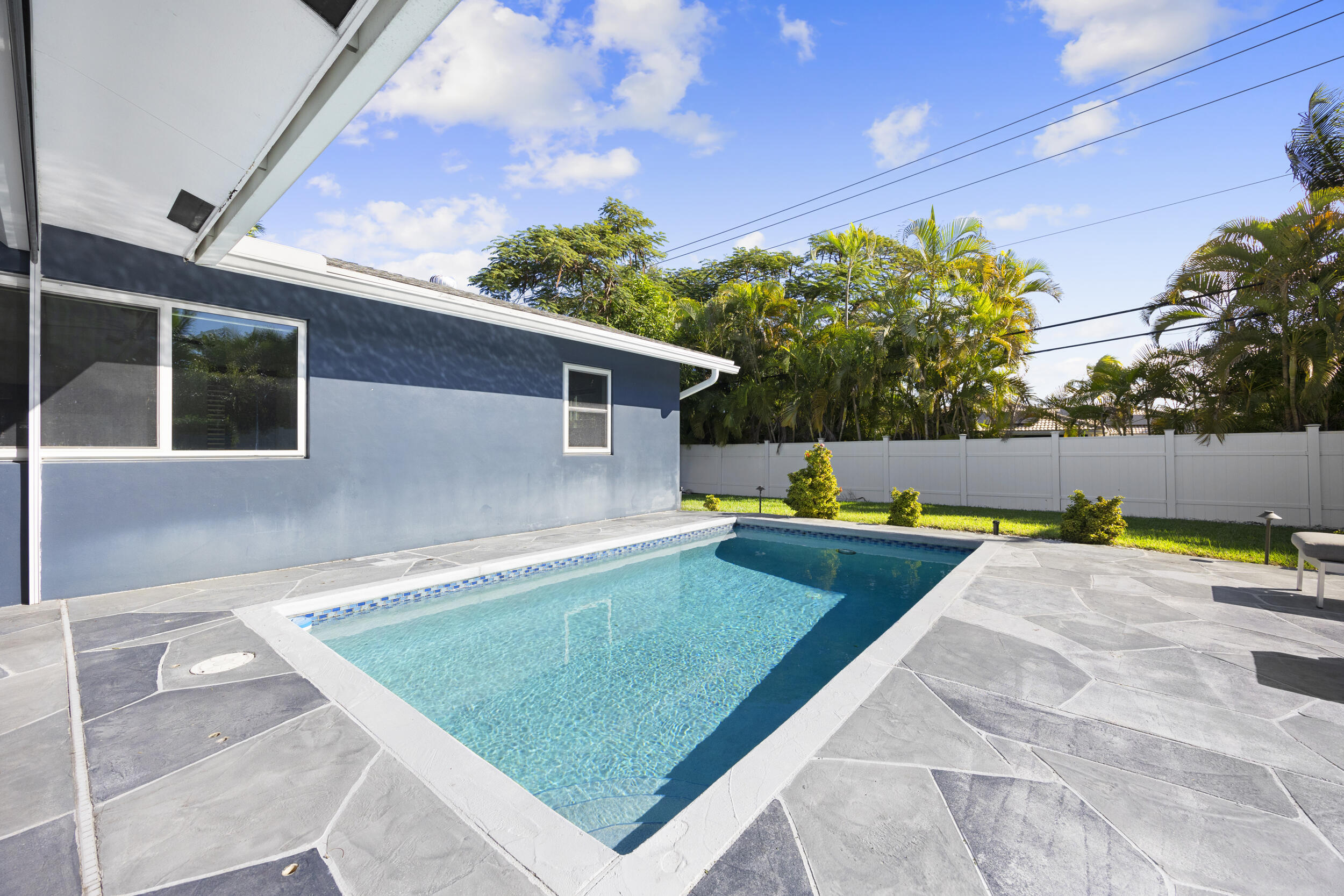 CONFERENCE RIDGE - Residential