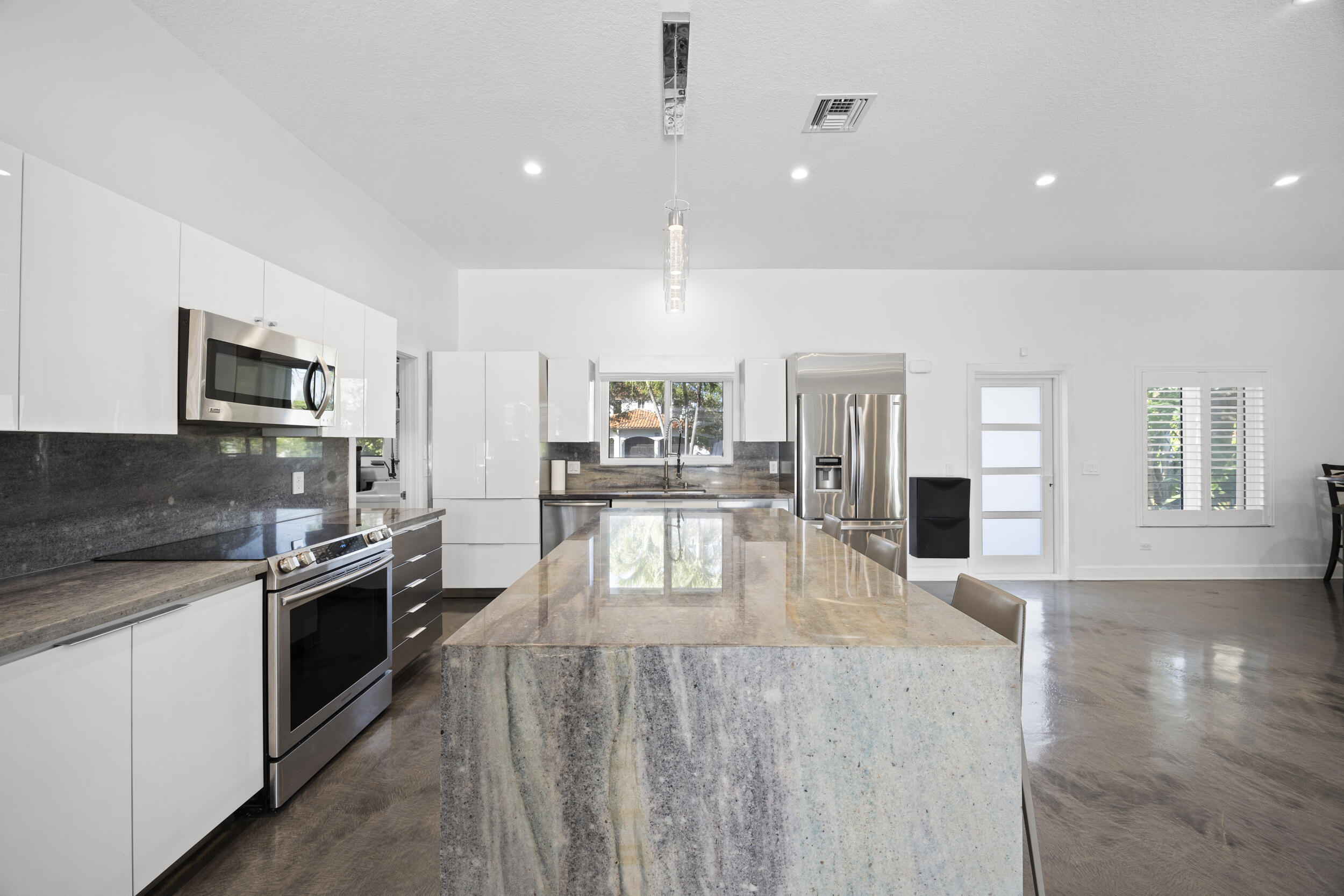 CONFERENCE RIDGE - Residential