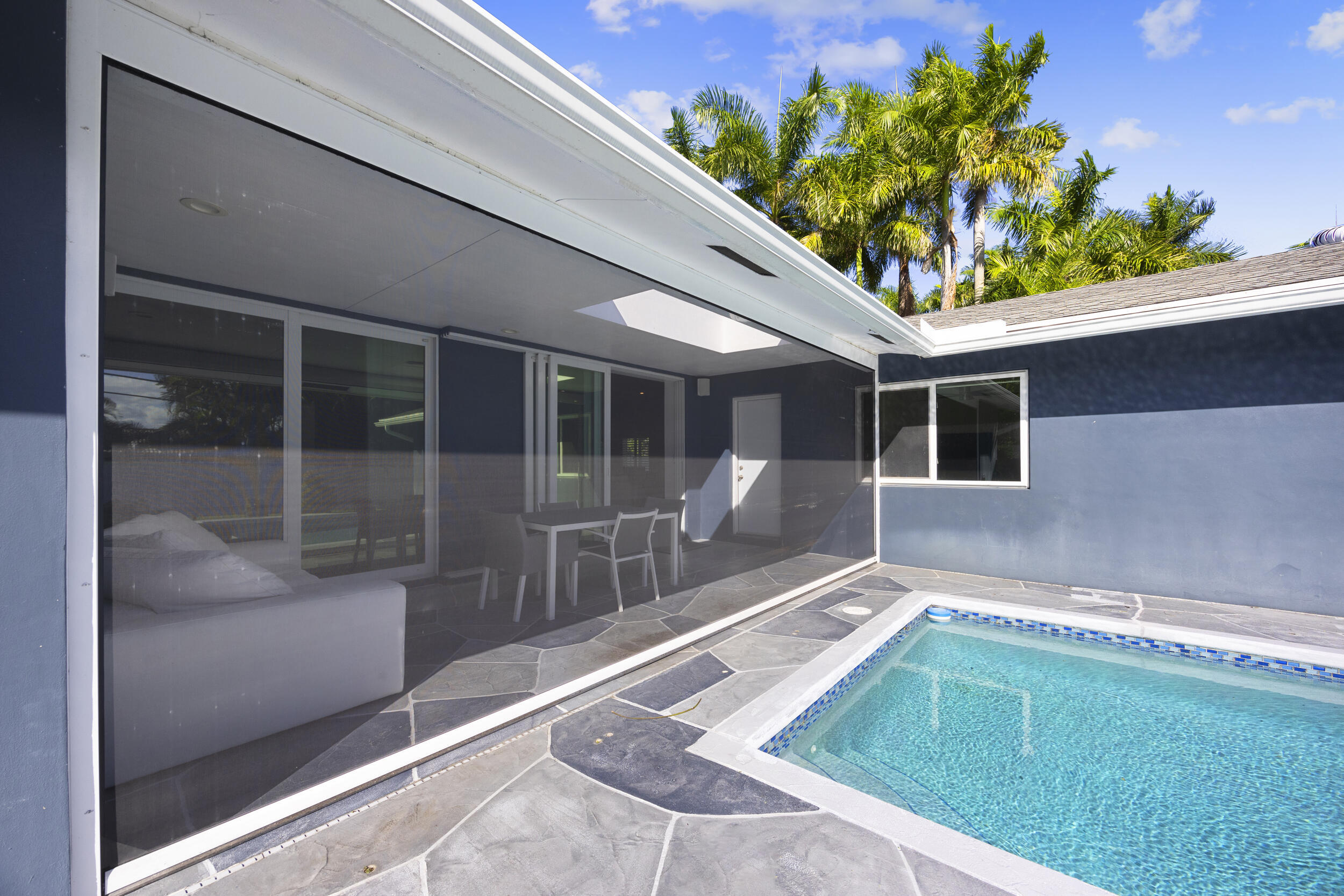 CONFERENCE RIDGE - Residential