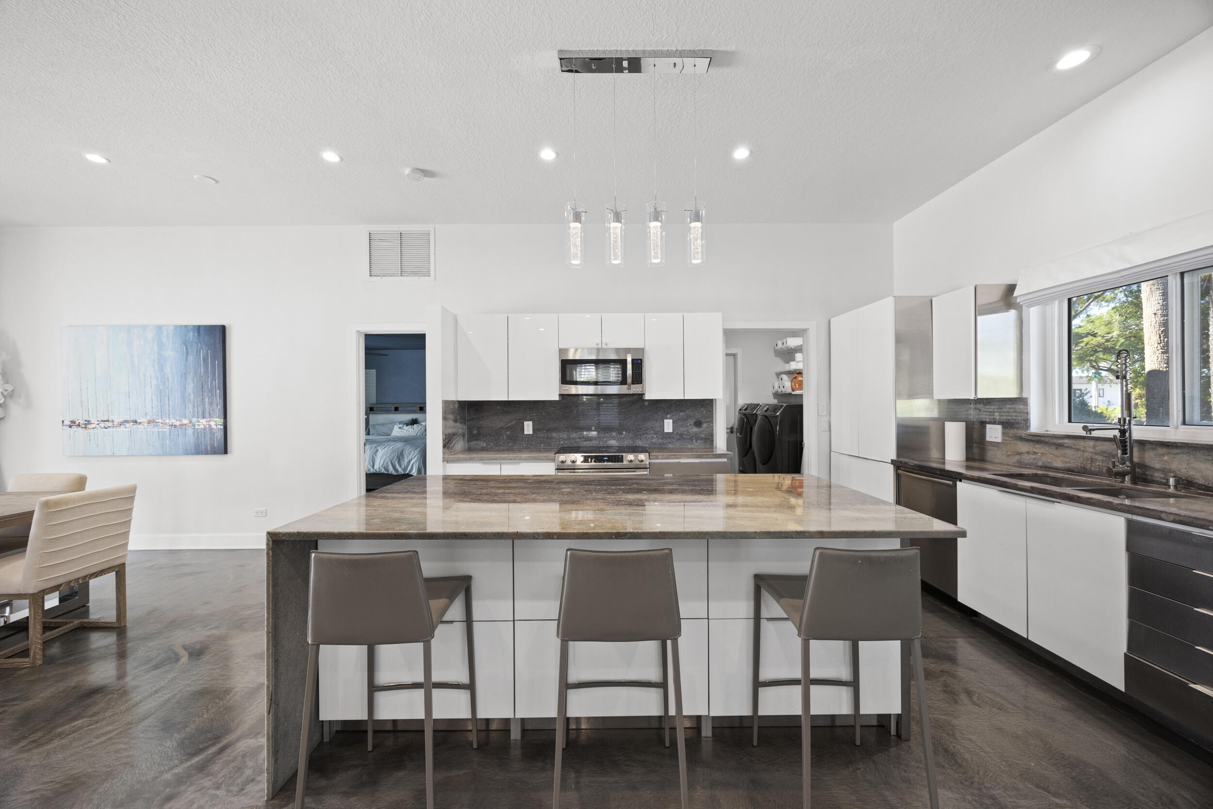 CONFERENCE RIDGE - Residential