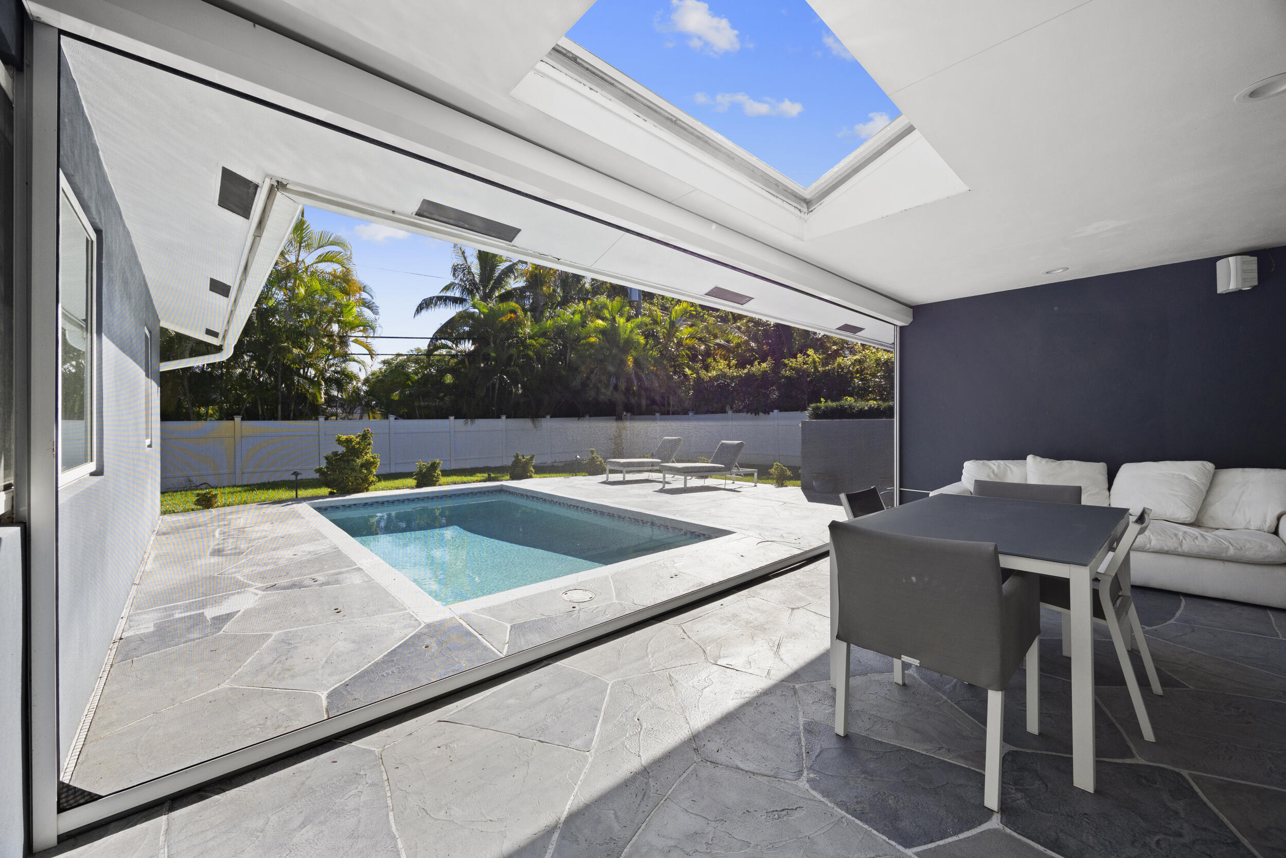 CONFERENCE RIDGE - Residential