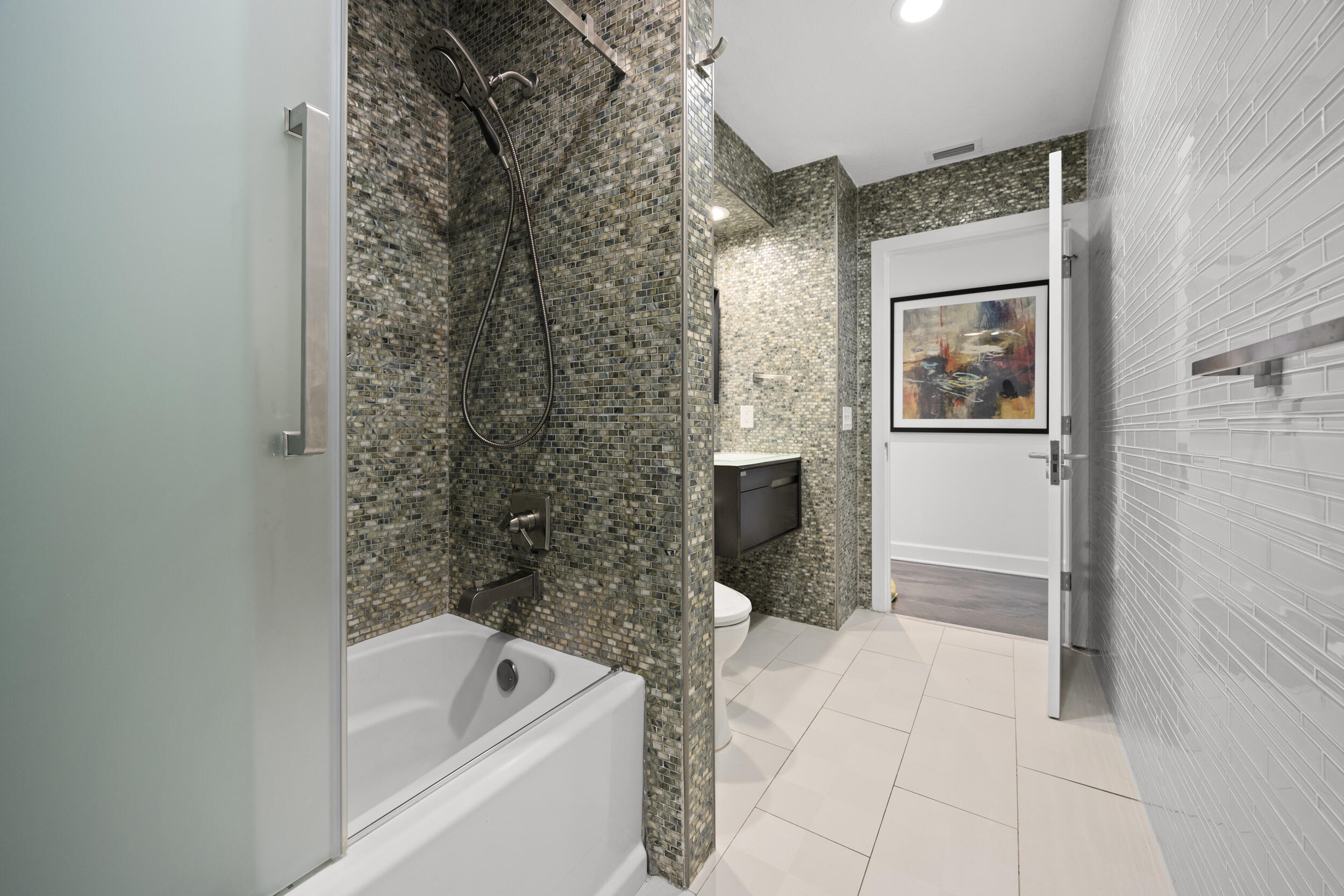 CONFERENCE RIDGE - Residential