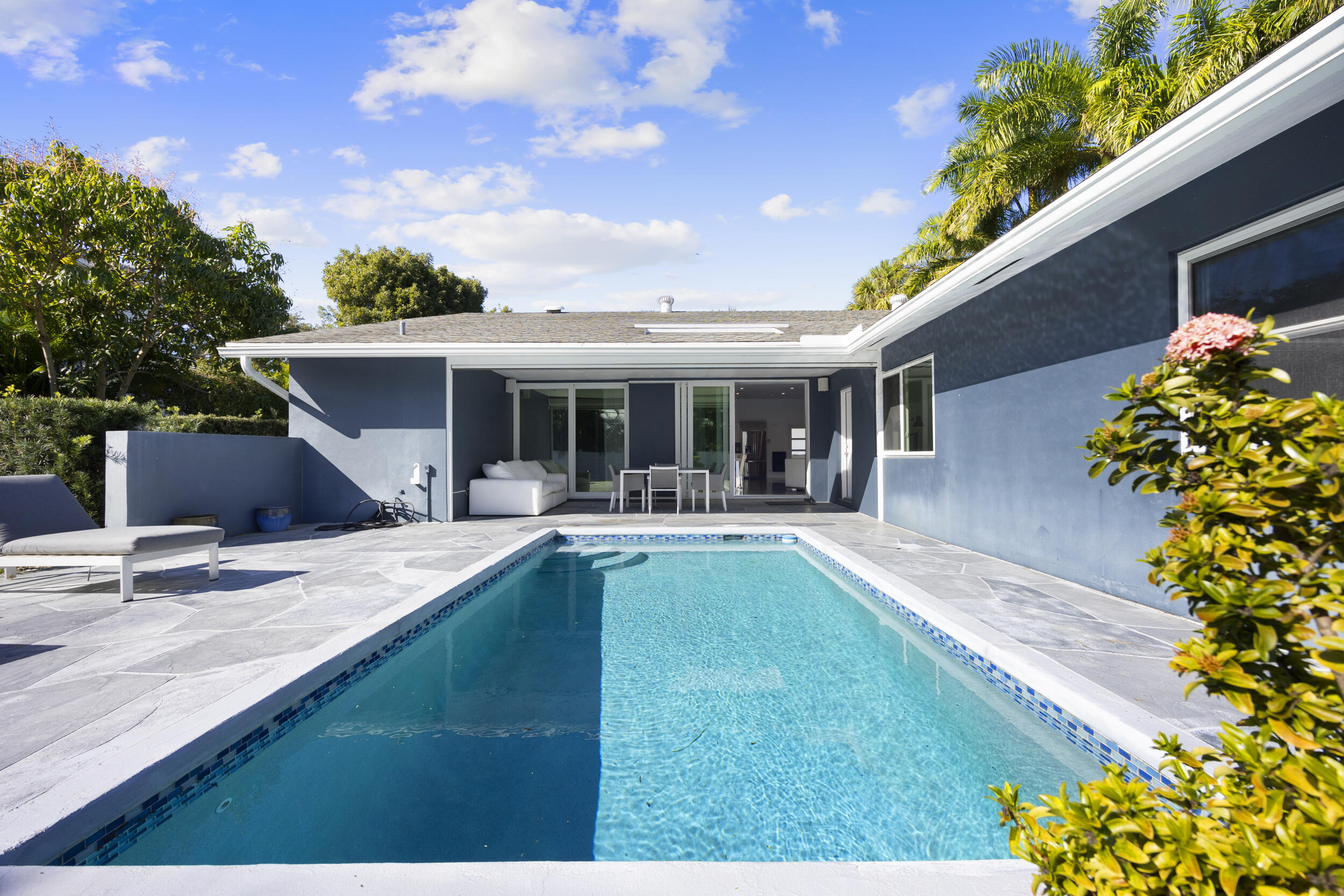 CONFERENCE RIDGE - Residential