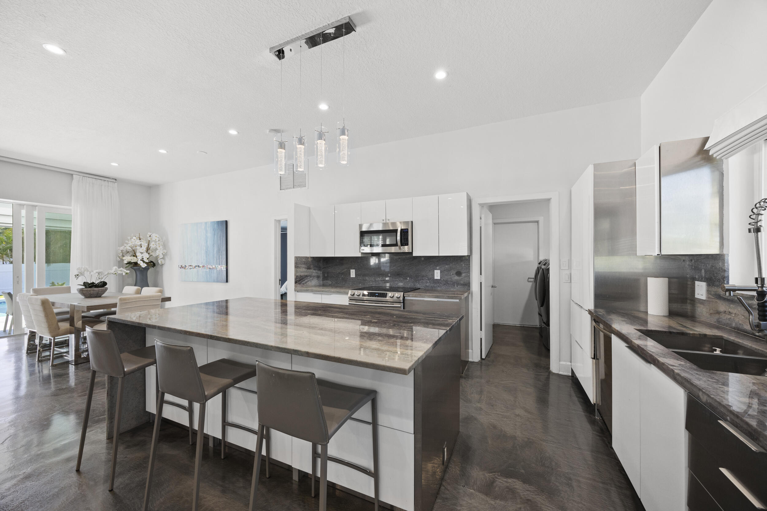 CONFERENCE RIDGE - Residential