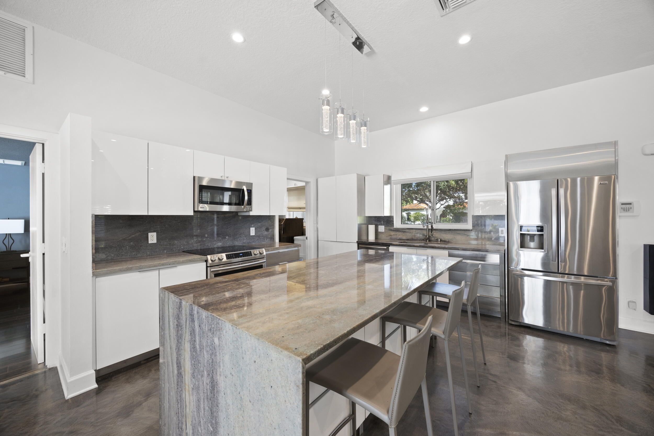 CONFERENCE RIDGE - Residential