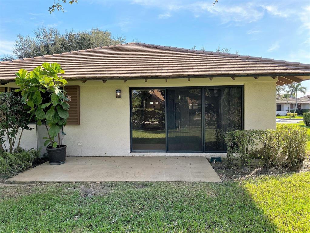 PGA CLUB COTTAGES - Residential Lease