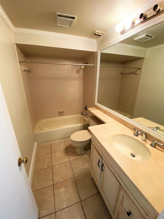 PGA CLUB COTTAGES - Residential Lease