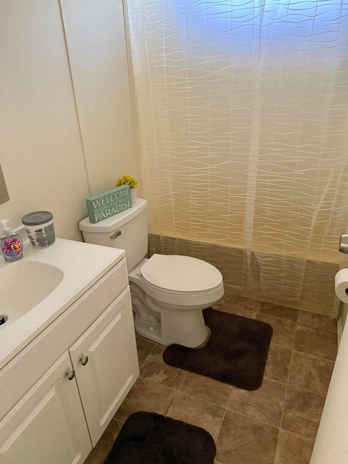 SPANISH LAKES 1 - Residential