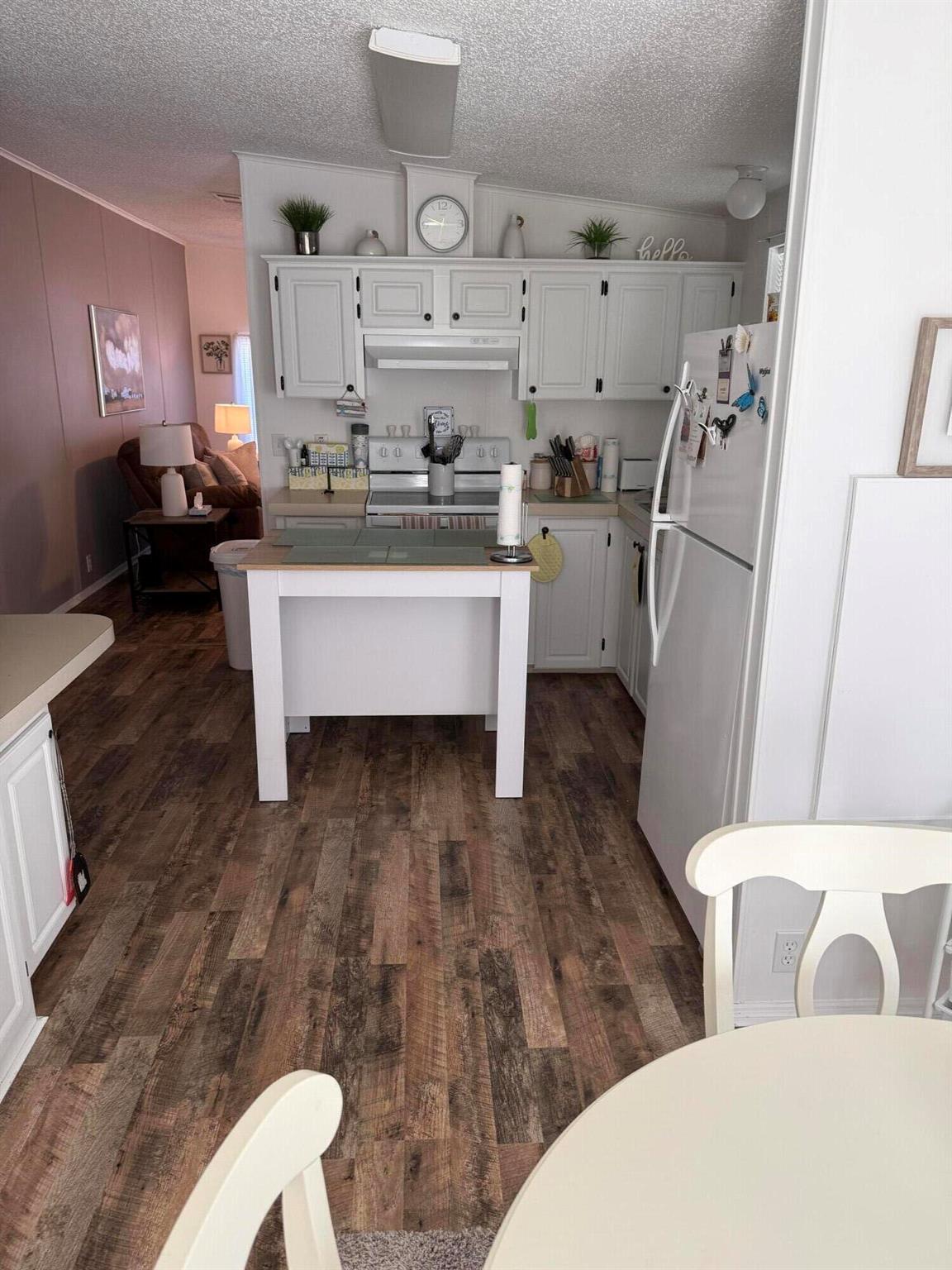 SPANISH LAKES 1 - Residential