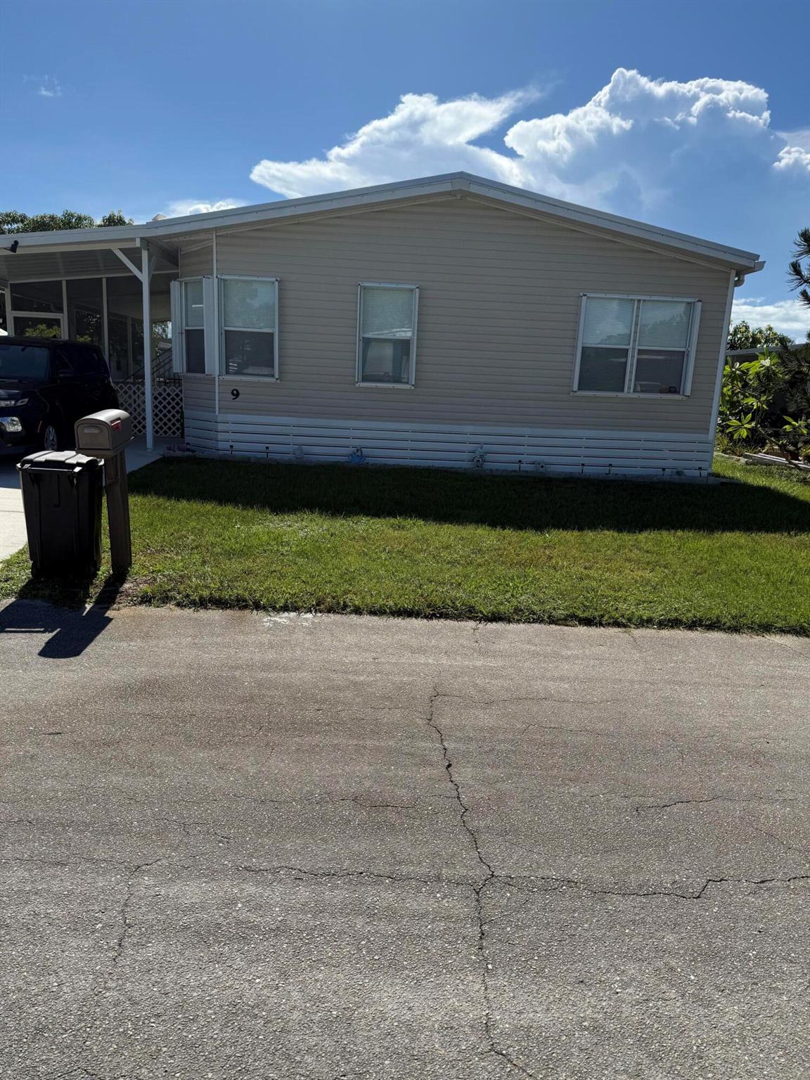 SPANISH LAKES 1 - Residential