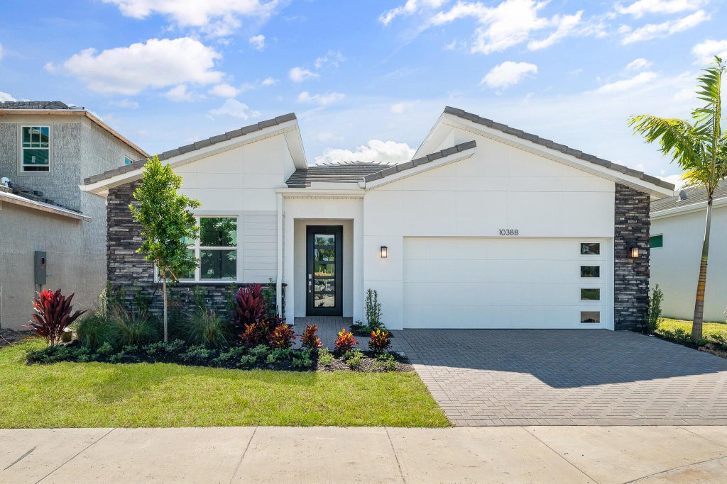 Photo of 10388 SW Jadewood Court, Port Saint Lucie, FL 34987 (MLS # R11101862)