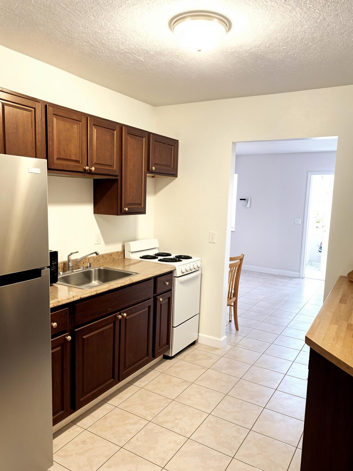 NORTH PALM BEACH VILLAGE - Residential Lease