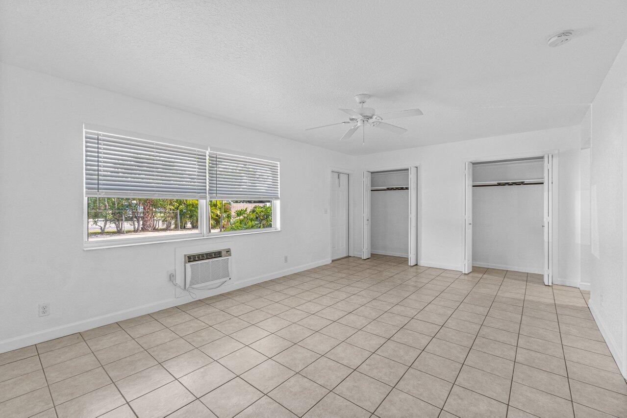 NORTH PALM BEACH VILLAGE - Residential Lease