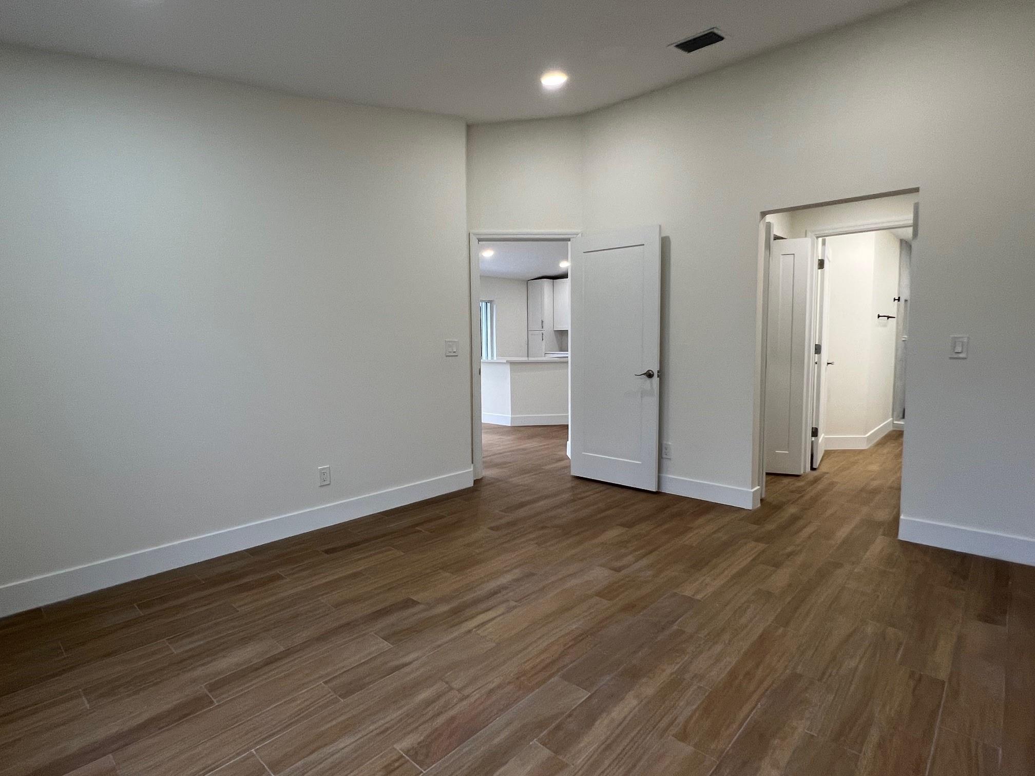 Addison Court - Residential