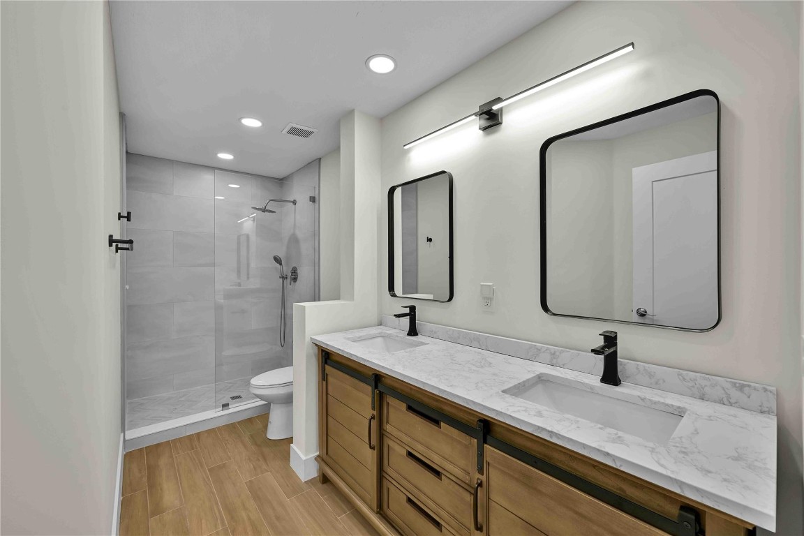 Addison Court - Residential