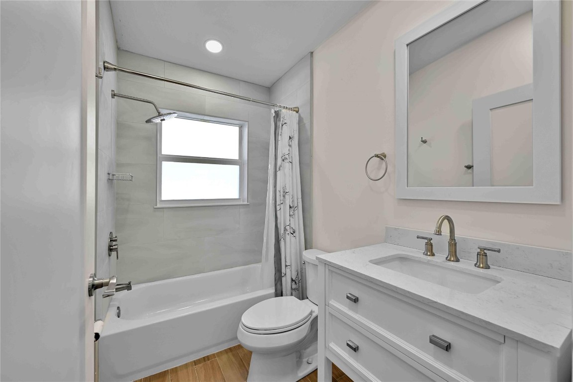 Addison Court - Residential