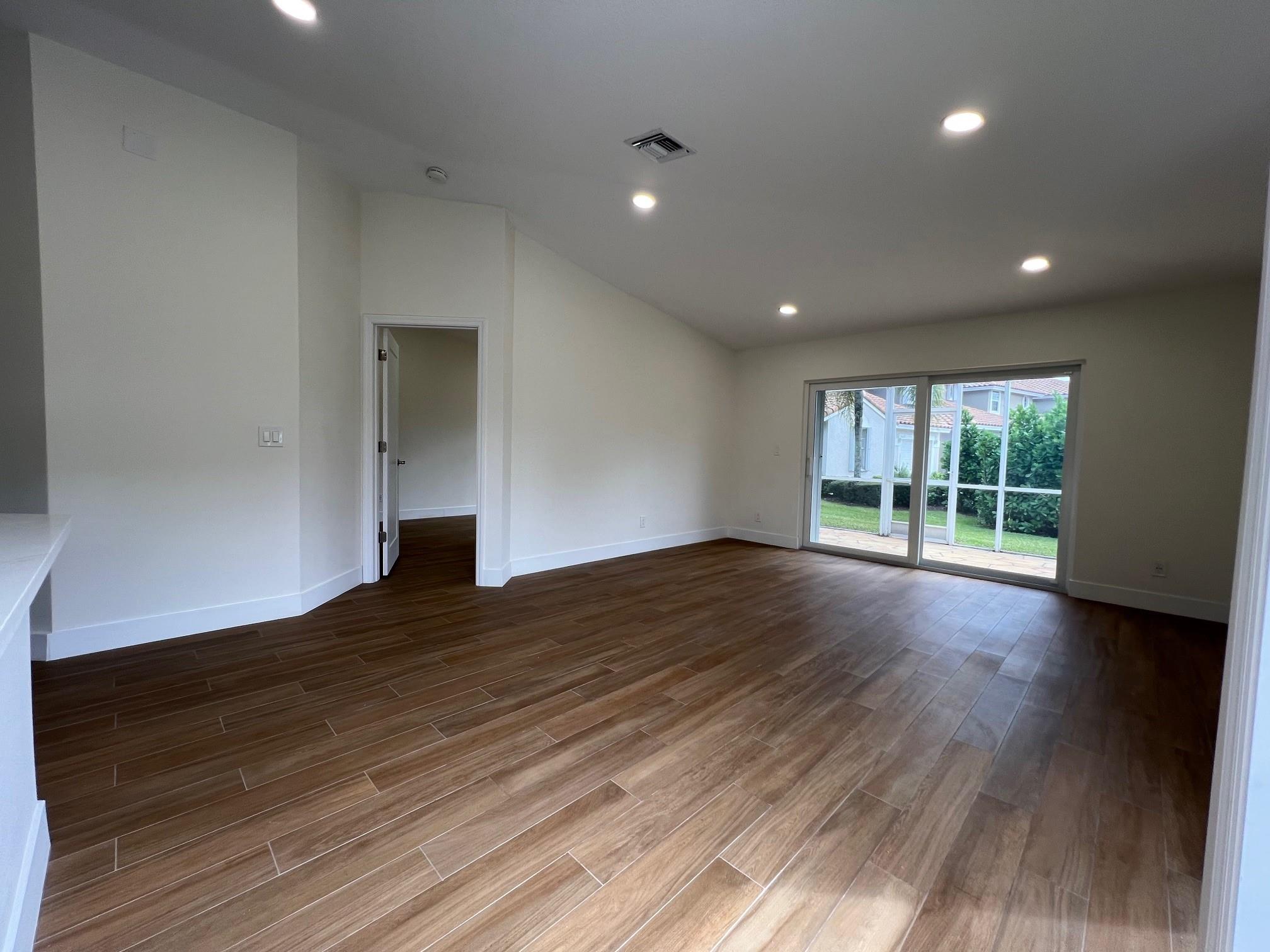 Addison Court - Residential