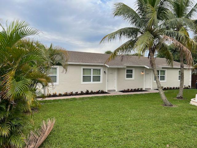 Professionally managed with first class service, every tenant has online access to their account and maintenance requests. *** Available March 1st*** 2 bedroom 1 bath part of a duplex. NO HOA APPLICATION & WORK VEHICLES ALLOWED IN COMMUNITY WITH NO RESTRICTIONS!!!