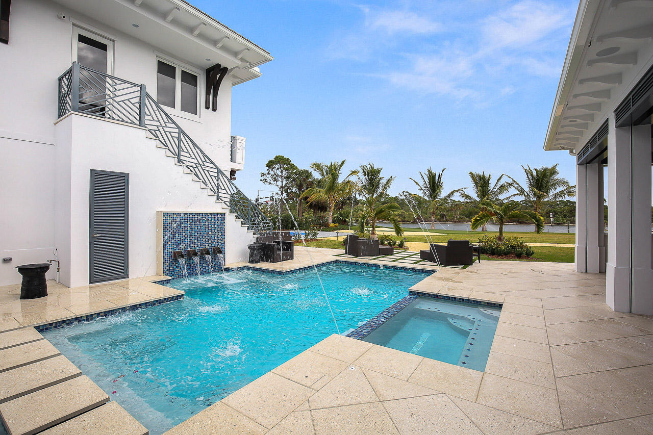 Paradise Port - Residential