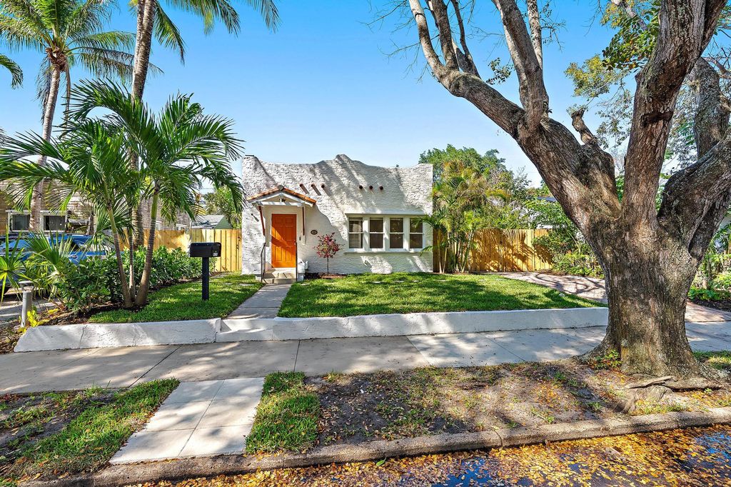 Photo of 429 48th Street, West Palm Beach, FL 33407 (MLS # B26010754)