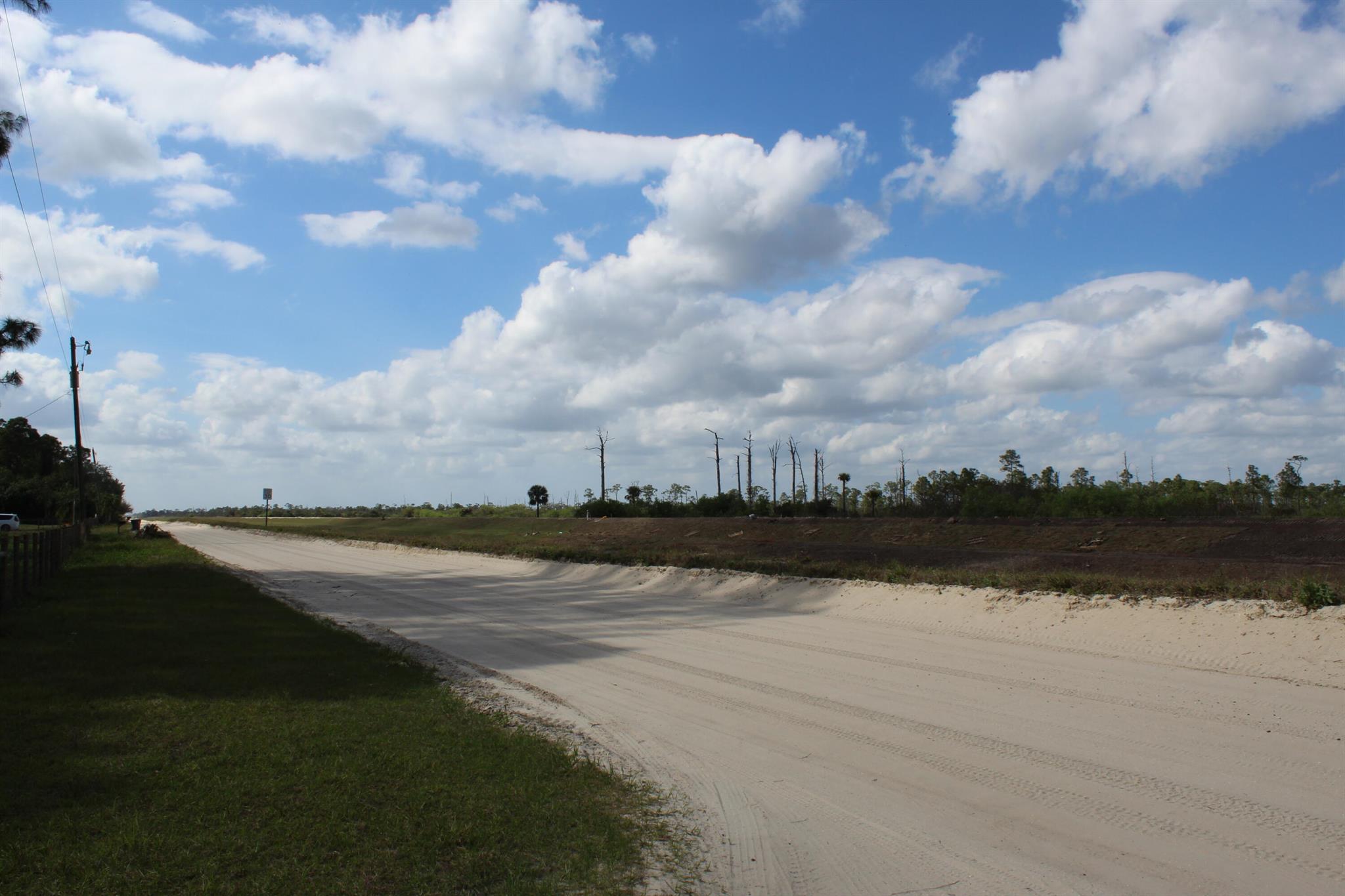 Loxahatchee - Land
