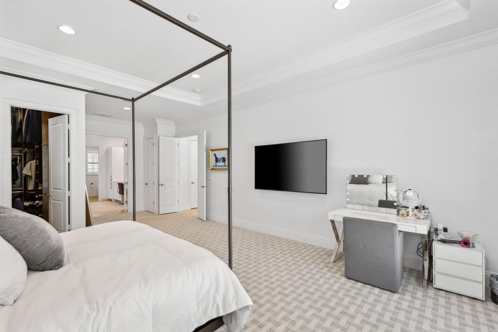 ROYAL PALM POLO - Residential