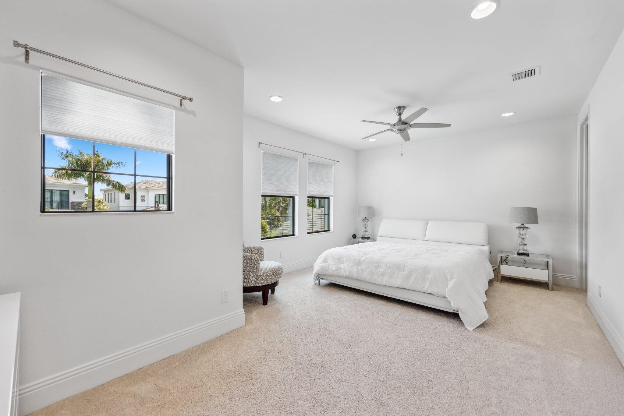 ROYAL PALM POLO - Residential